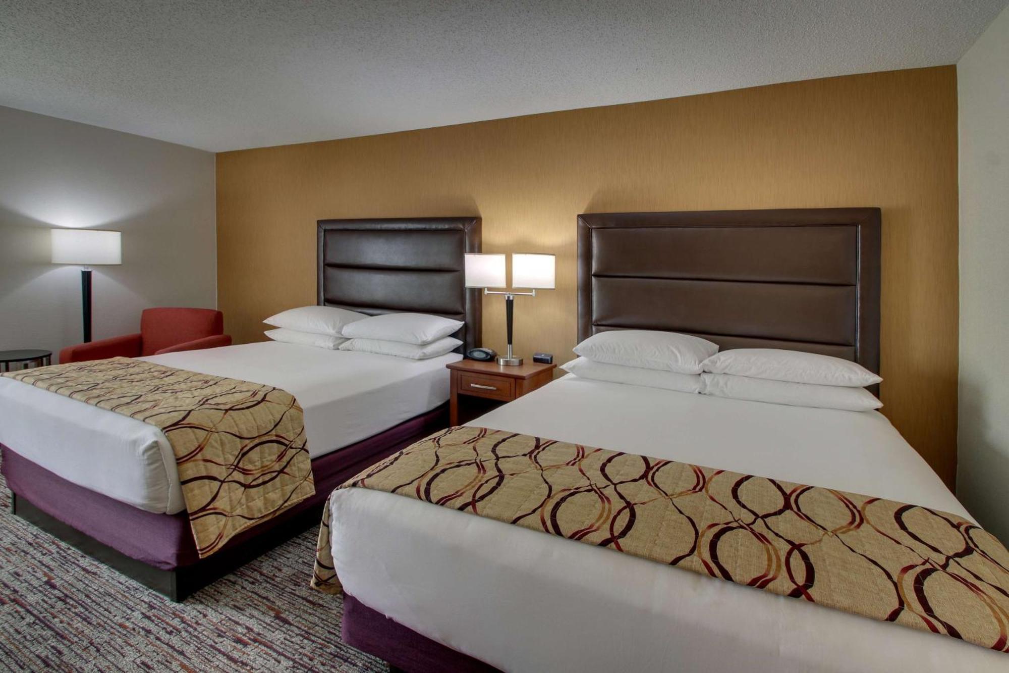 Drury Inn & Suites بولينغ غرين المظهر الخارجي الصورة