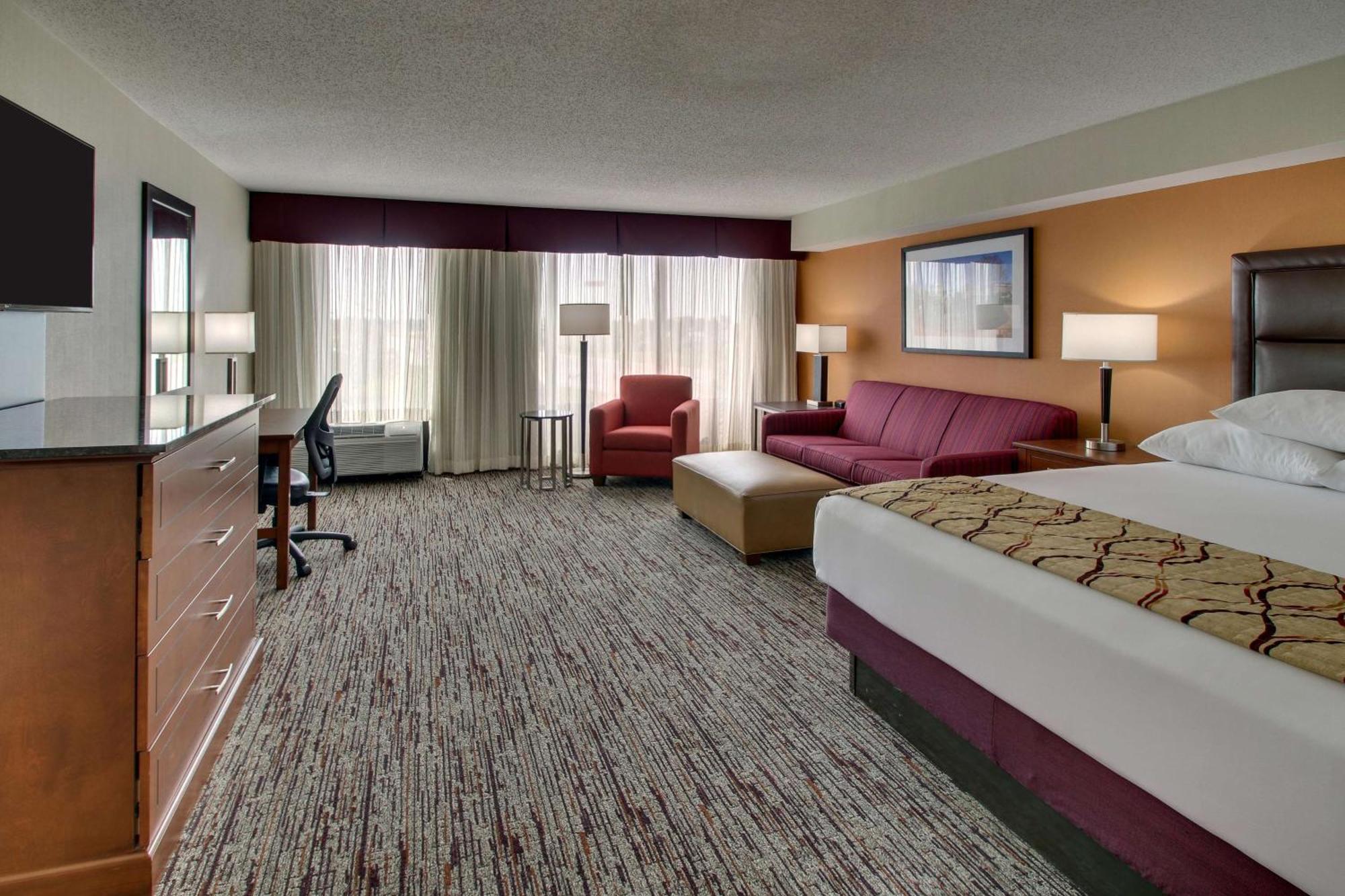 Drury Inn & Suites بولينغ غرين المظهر الخارجي الصورة