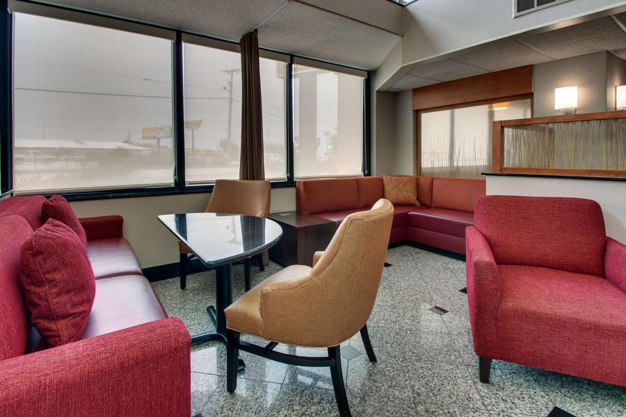 Drury Inn & Suites بولينغ غرين المظهر الخارجي الصورة
