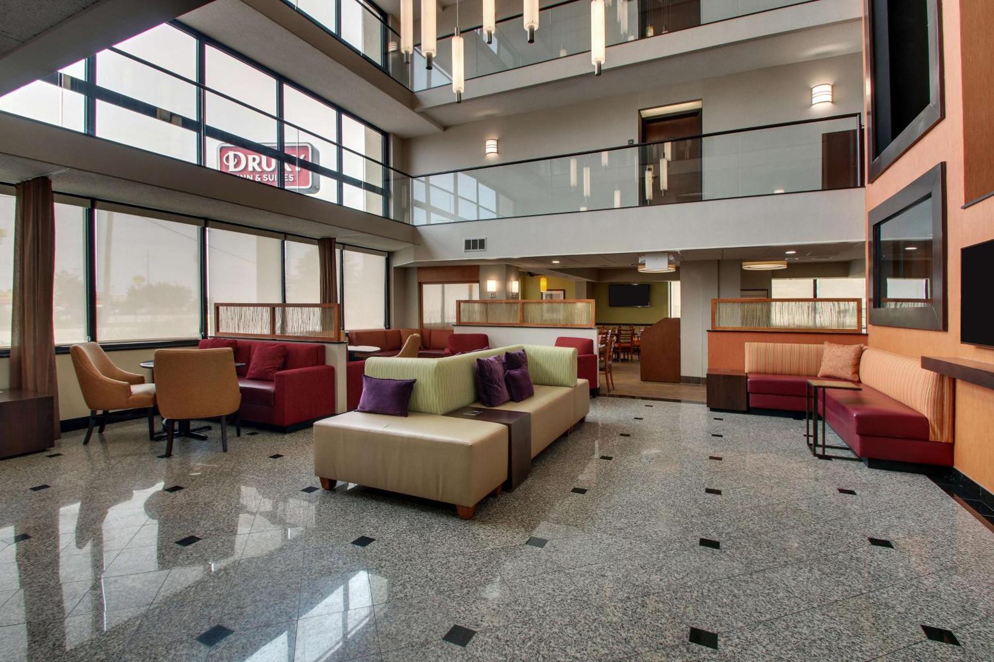 Drury Inn & Suites بولينغ غرين المظهر الخارجي الصورة