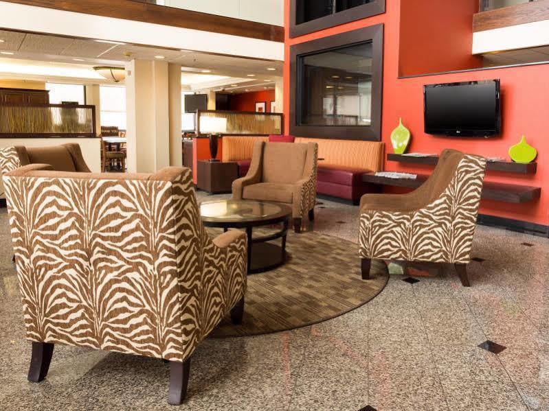 Drury Inn & Suites بولينغ غرين المظهر الخارجي الصورة