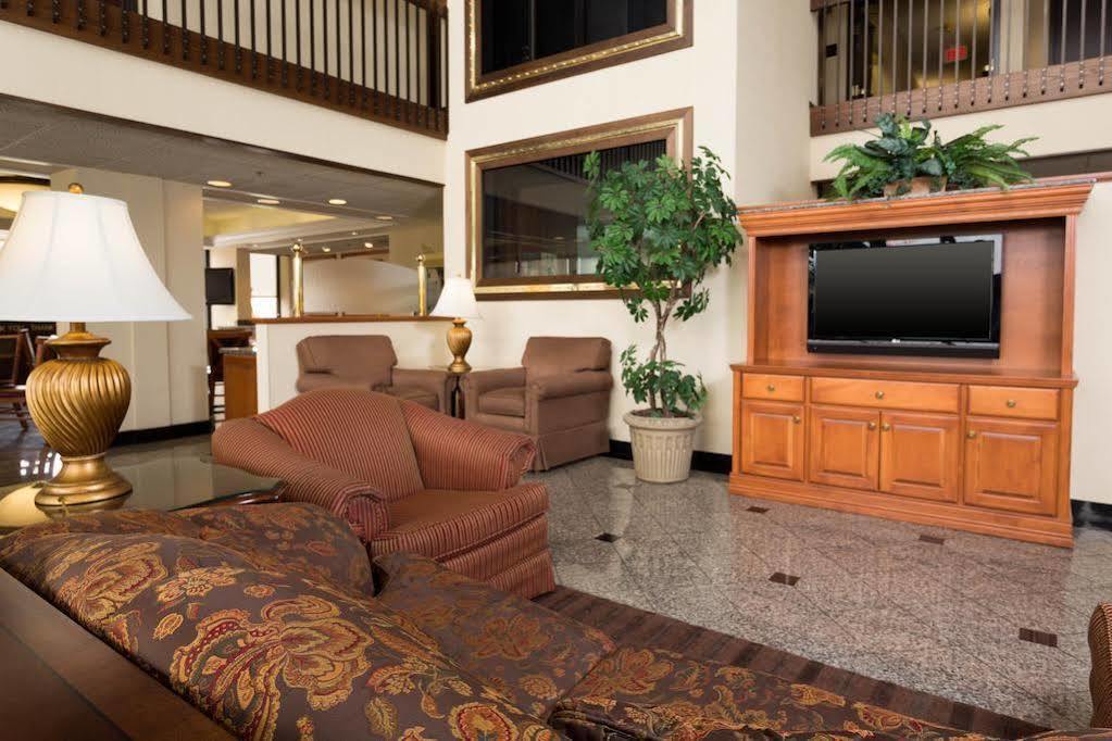 Drury Inn & Suites بولينغ غرين المظهر الخارجي الصورة