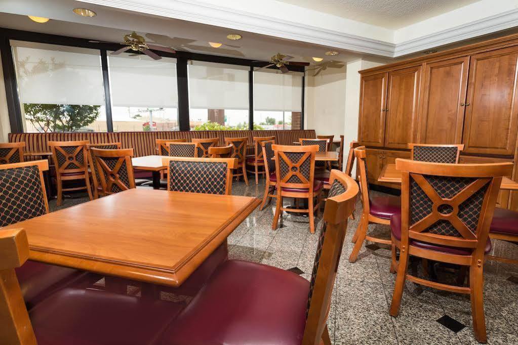 Drury Inn & Suites بولينغ غرين المظهر الخارجي الصورة